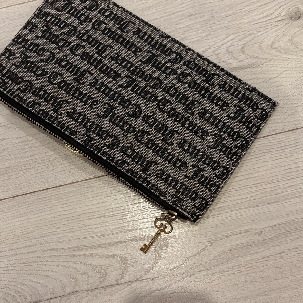 Juicy Couture Black and White Clutch - Picture 9 of 9